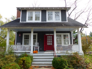 Wooden house in Arlington near DC